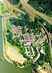 Bonneville Fish Hatchery .
